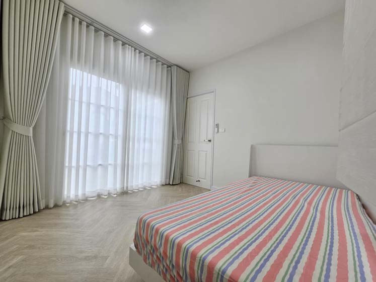 House with Shared Pool in Sukhumvit 